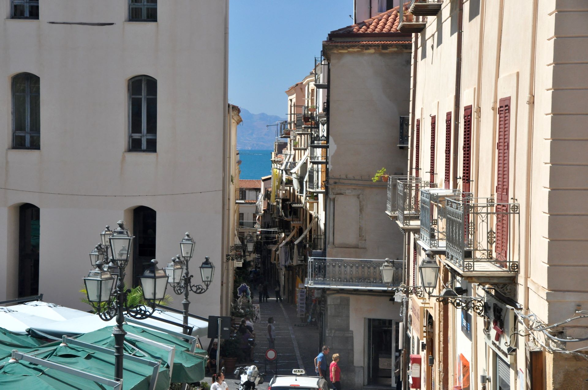 Cefalù (Photo license: CC BY 2.0)